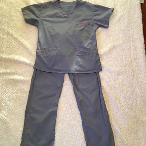 Med Couture grey set.  Sm/XS P